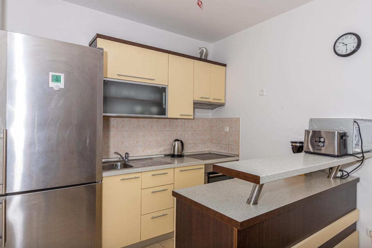 Maya Apartment