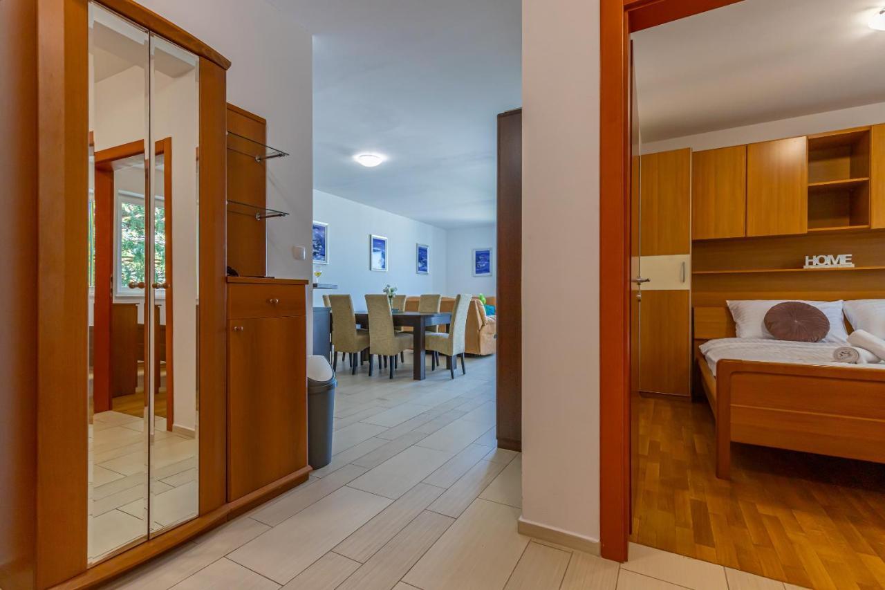 Apartment Maya Selce
