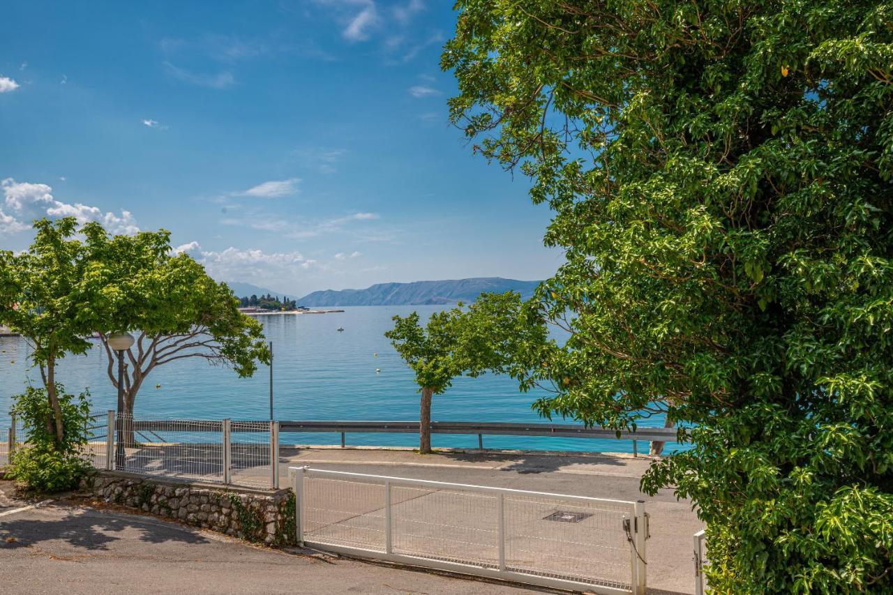 Apartment Maya Selce
